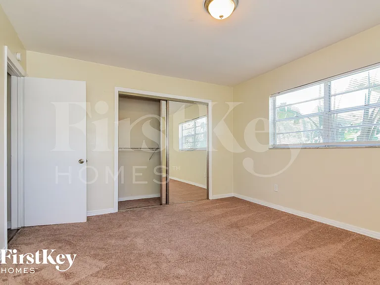 4818 W Bay Villa Ave — Photo 12