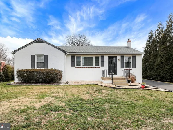 16 N Trooper Rd, Norristown, PA 19403