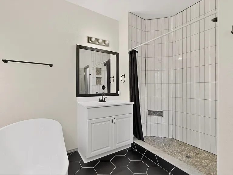 1409 Clear Creek Dr — Photo 20