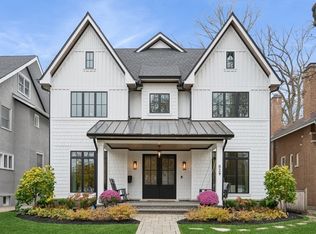 829 Linden Ave, Wilmette, IL 60091