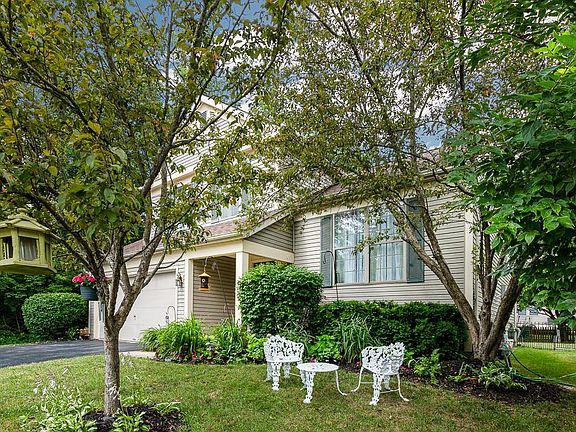 3rd image of 2267 Deveron Ln