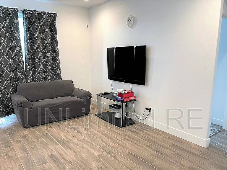 11851 Pegasus Rd — Photo 8