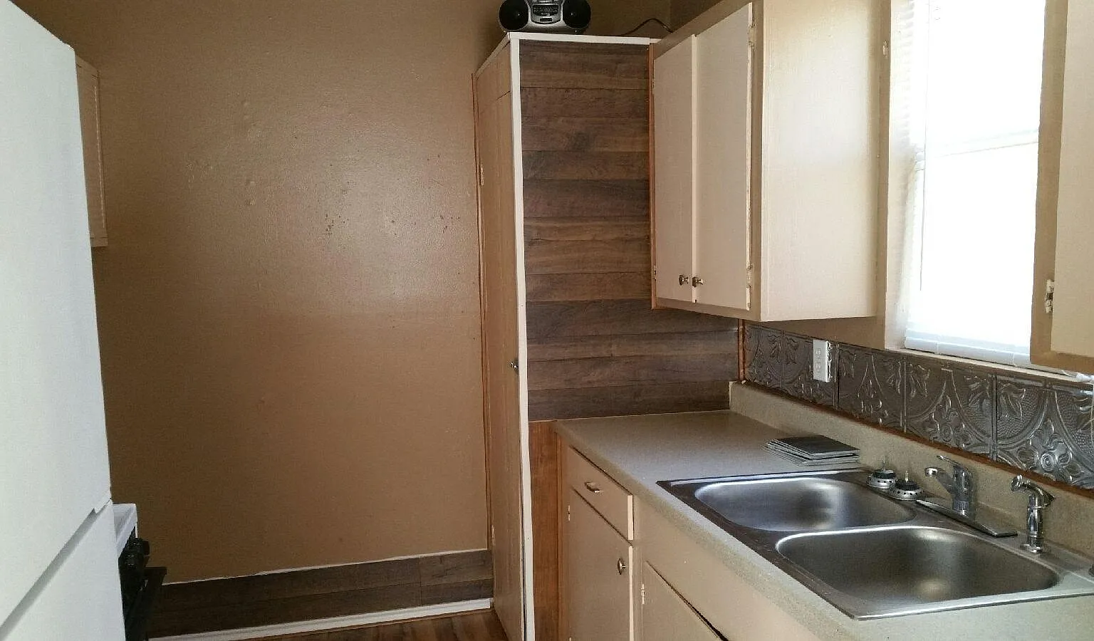 3 bed, 888 sqft, $1,500 — Photo 3