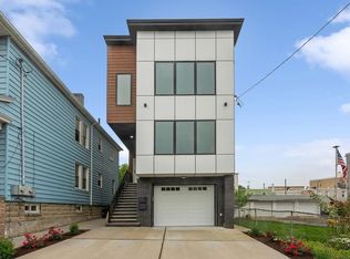 75 E 26th St #1, Bayonne, NJ 07002