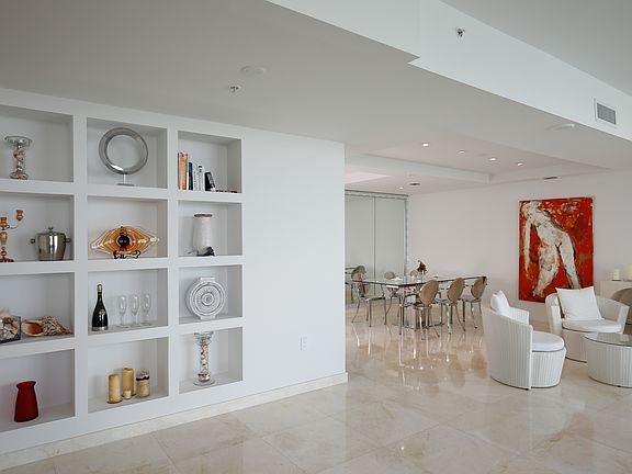 4th image of 650 West Ave Ph 9