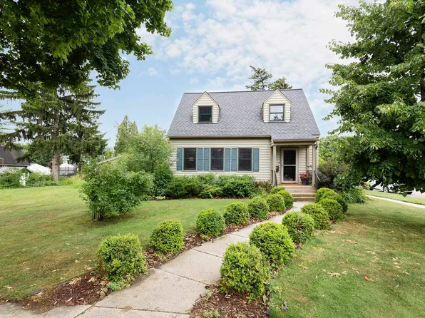 415 Council St, Fort Atkinson, WI 53538