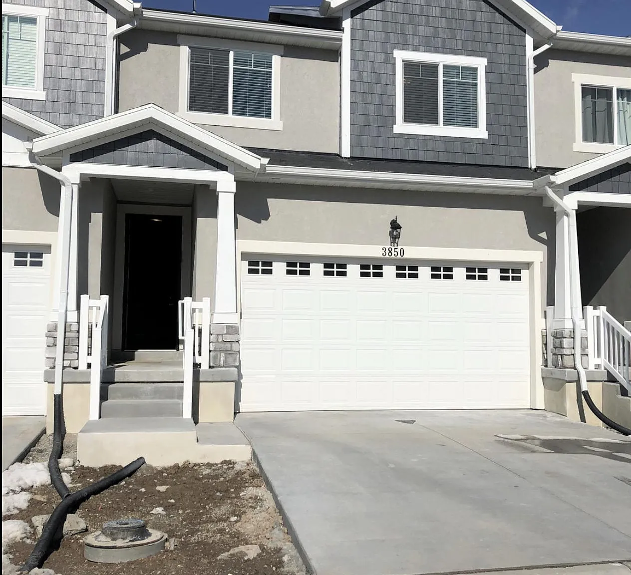 3 bed, 2.5 bath, 2306 sqft, $1,999 — Photo 3