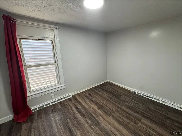 108 Gold St — Photo 5