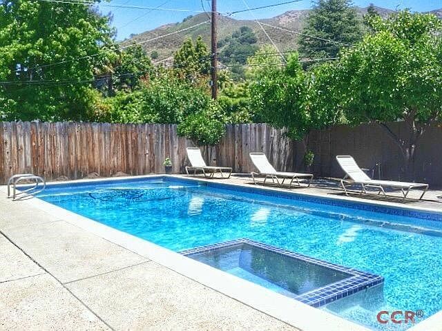 2nd image of 1749 San Luis Dr