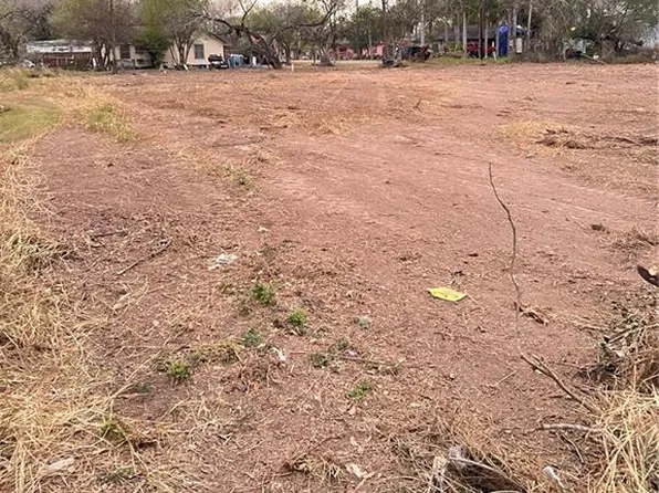 Lyons St, Progreso, TX 78579