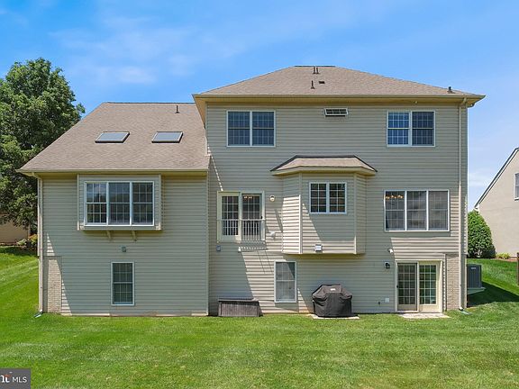 3rd image of 14116 Bear Creek Dr