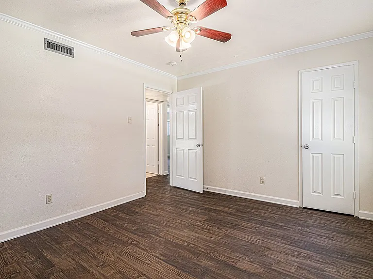 1814 Addington Dr — Photo 20