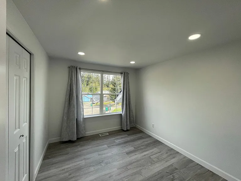 38019 24th Ct S — Photo 7