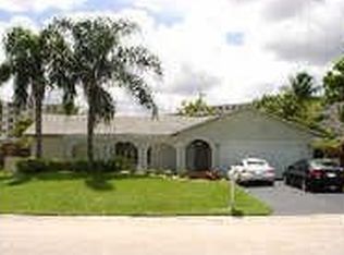 2702 NW 98th Ln, Coral Springs, FL 33065