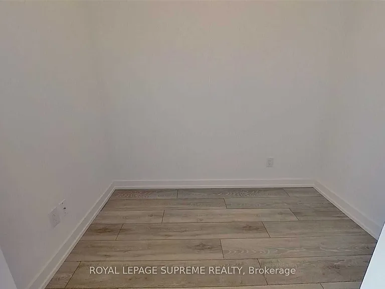 159 Wellesley St E #1507 — Photo 8