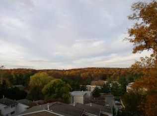14217 Bauer Dr, Rockville, MD 20853