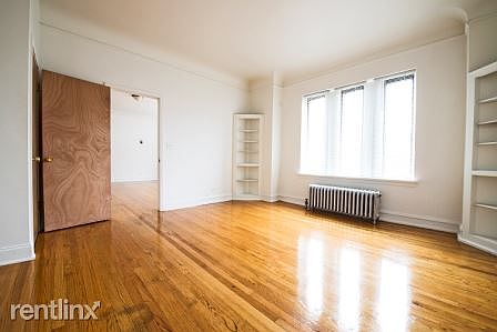 654 N Pine Ave Apartments Chicago Bedroom_2