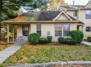 300 Tiger Lilly Ct, Jackson, NJ 08527