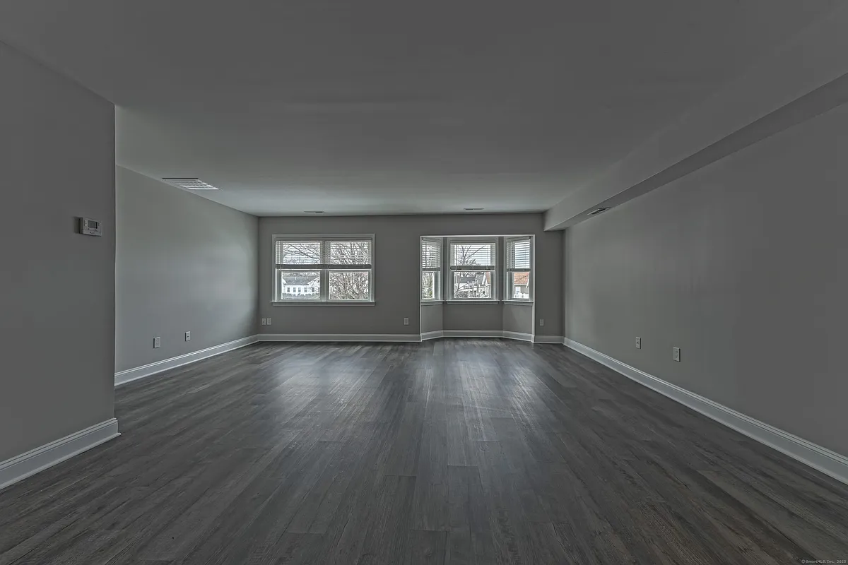 Building Photo - 99 Cherry St #1