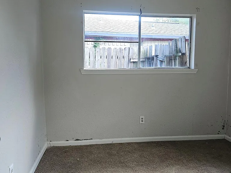 8710 Parkway Forest Dr — Photo 7