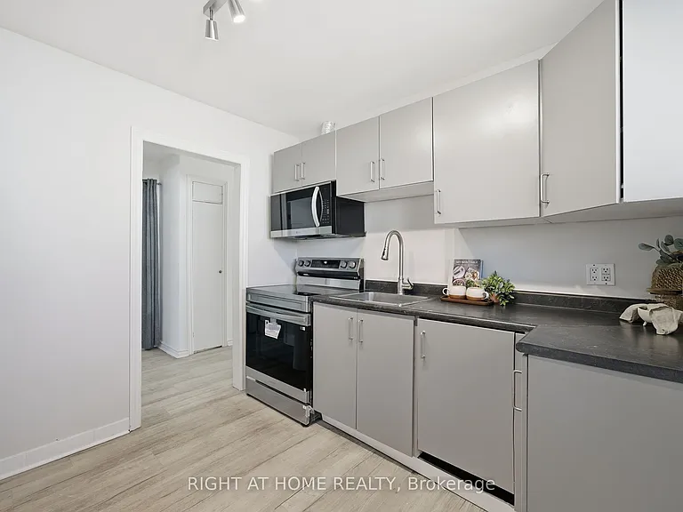 708 Carnegie Ave — Photo 3