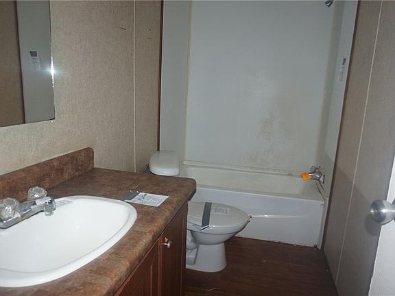 3rd image of 256 Zion St