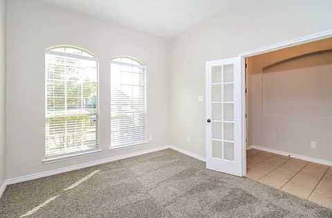 4th image of 1159 Rosemary Ct
