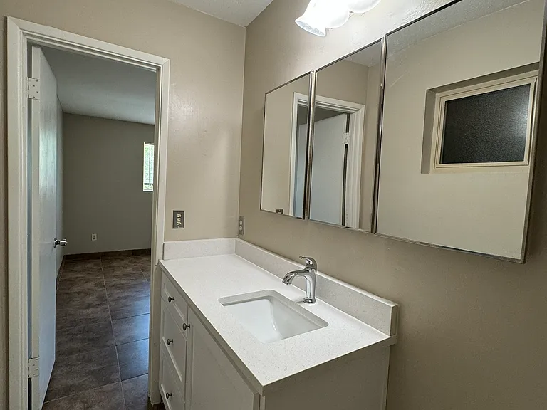 10 W Forrest Feezor St — Photo 22