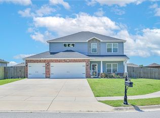 2104 N Medford Ct, Siloam Springs, AR 72761