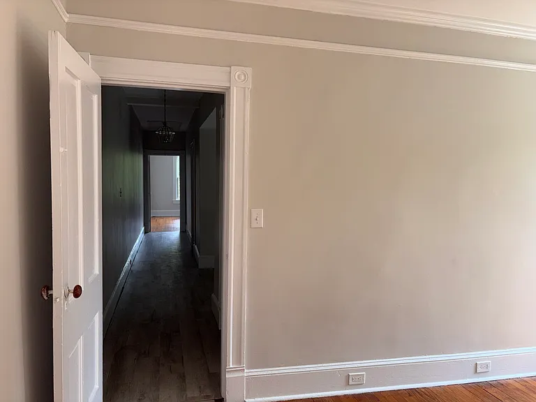 216 Glasgow St — Photo 19