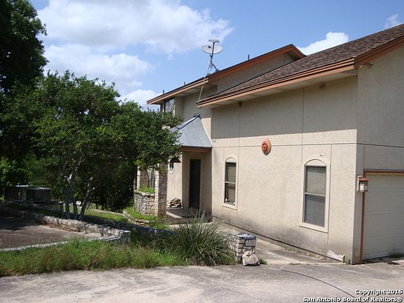 2nd image of 1140 Lakeshore Dr N