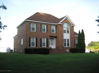 1122 Pleasant Point Rd, Surry, VA 23883