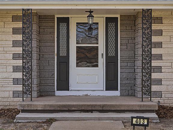 4th image of 403 S Chestnut St