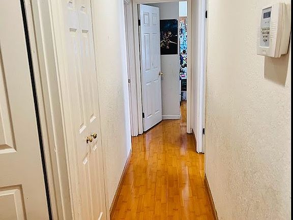 3rd image of 3495 Madrid Dr