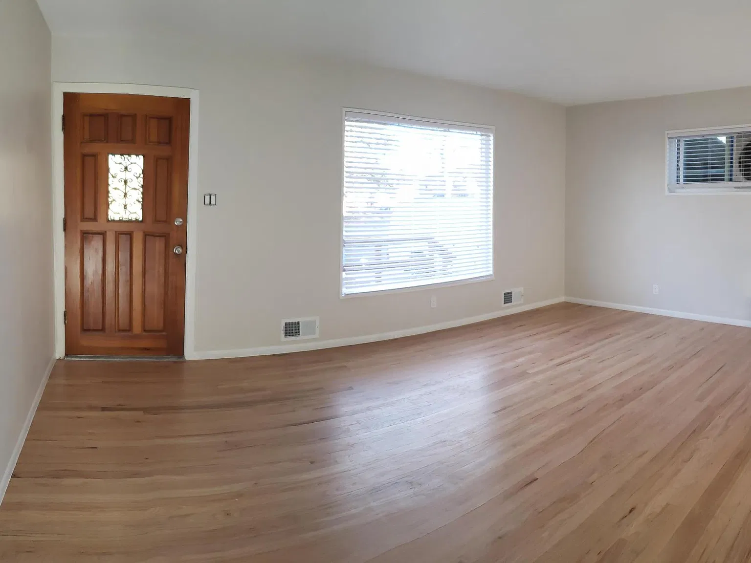 1345 Troy St — Photo 3