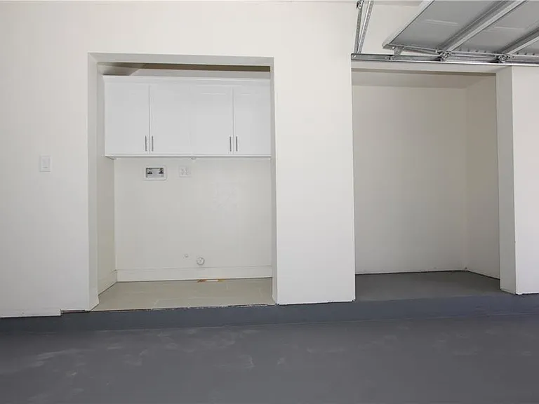 5738 Case Ave — Photo 5