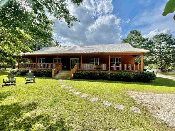 445 Sundance Ln, Repton, AL 36475