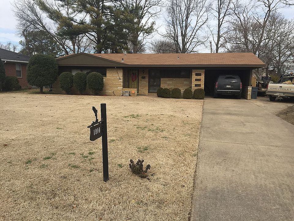 1st image of 1010 North Dr