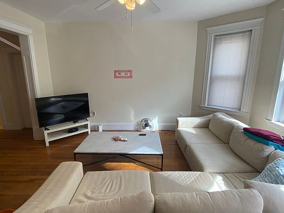 2nd image of 49 Orkney Rd #5