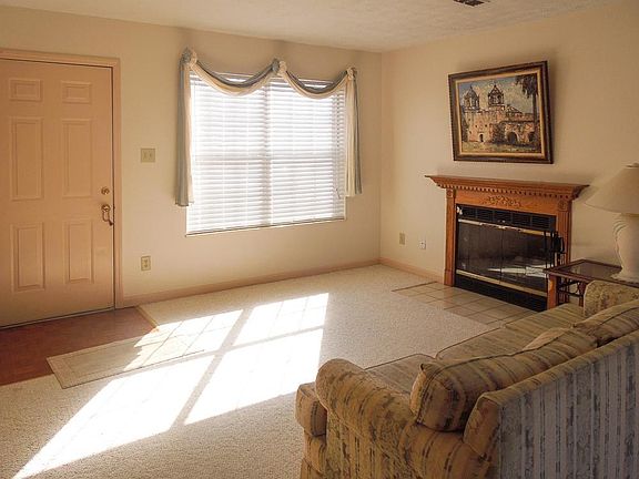 3rd image of 9233 Shady Mill Ln