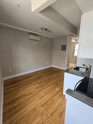 Rented by Sharpstone Realty LLC | media 3