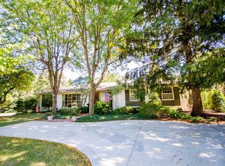 300 Clinton Rd, Lexington, KY 40502