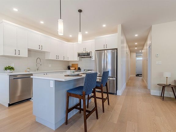 2nd image of 1234 Viewtop Rd #114