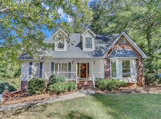 554 Ridgeview Dr, Gainesville, GA 30501