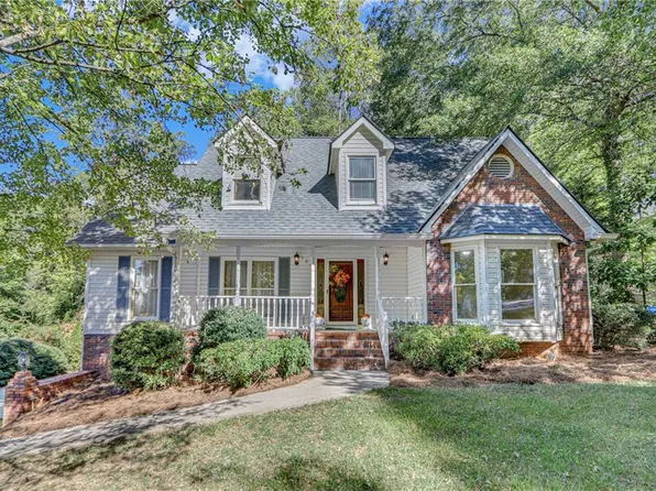 554 Ridgeview Dr, Gainesville, GA 30501