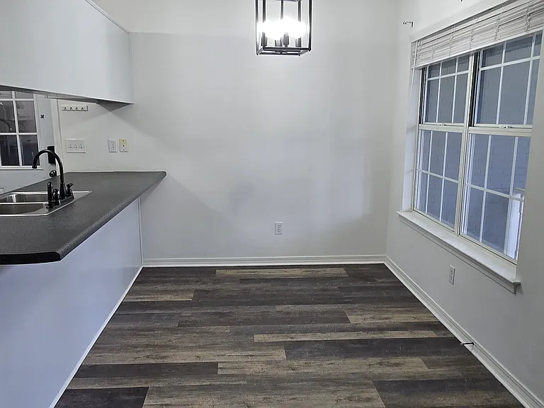 1087 New Haven Dr — Photo 6