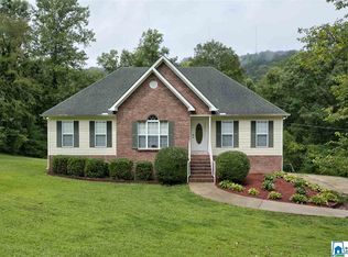 55 Country Rd, Warrior, AL 35180