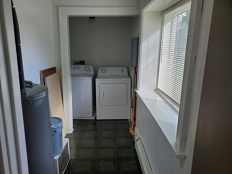 112 5th St S #1 — Photo 17