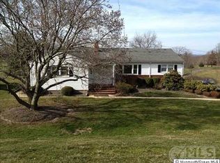 9 Beacon Hill Rd, Atlantic Highlands, NJ 07716