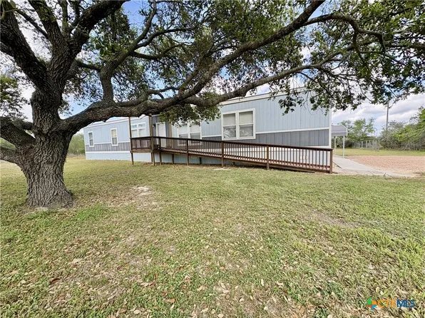 259 Hambleton Rd, Telferner, TX 77988